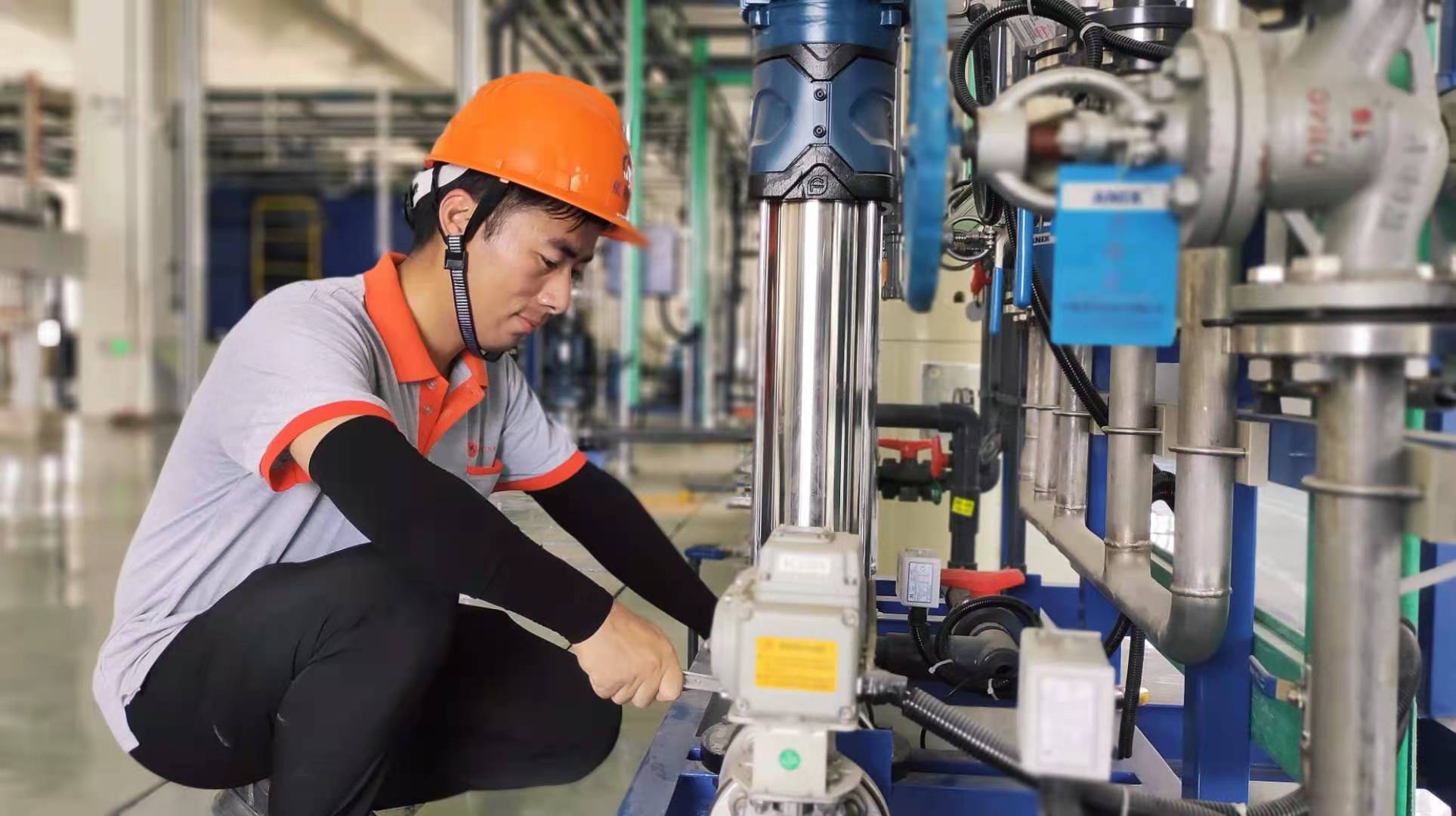 高温下的环保人,天气很热,你们却很美!